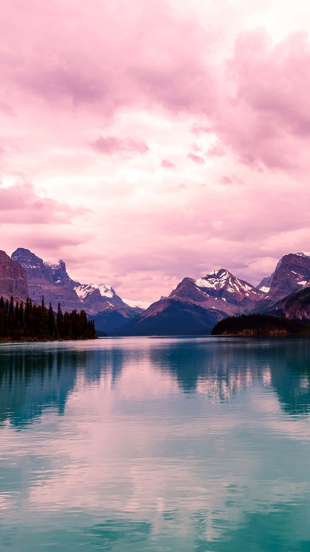 A beautiful, panoramic shot of nature's pristine beauty Wallpaper