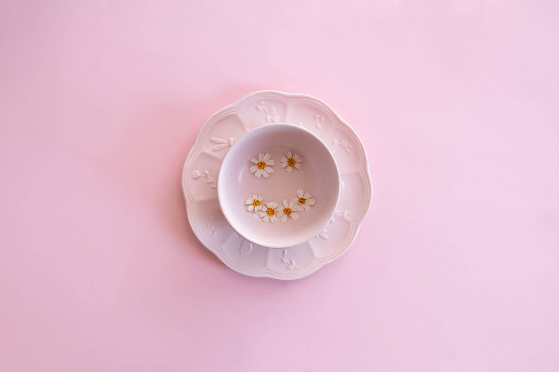 Aesthetic Pink Desktop Teacup Wallpaper