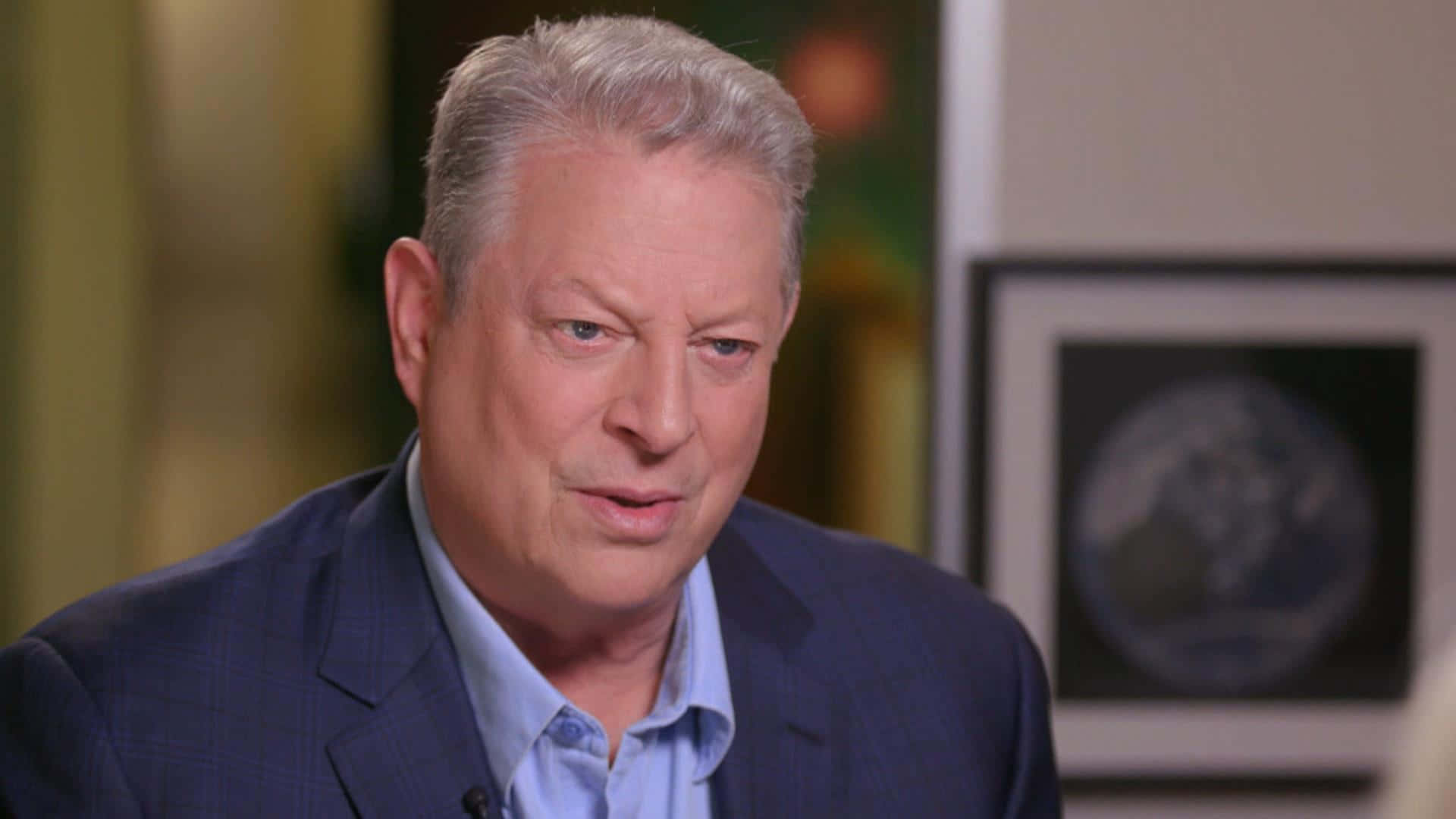 Al Gore Wearing A Navy Blue Suit Wallpaper