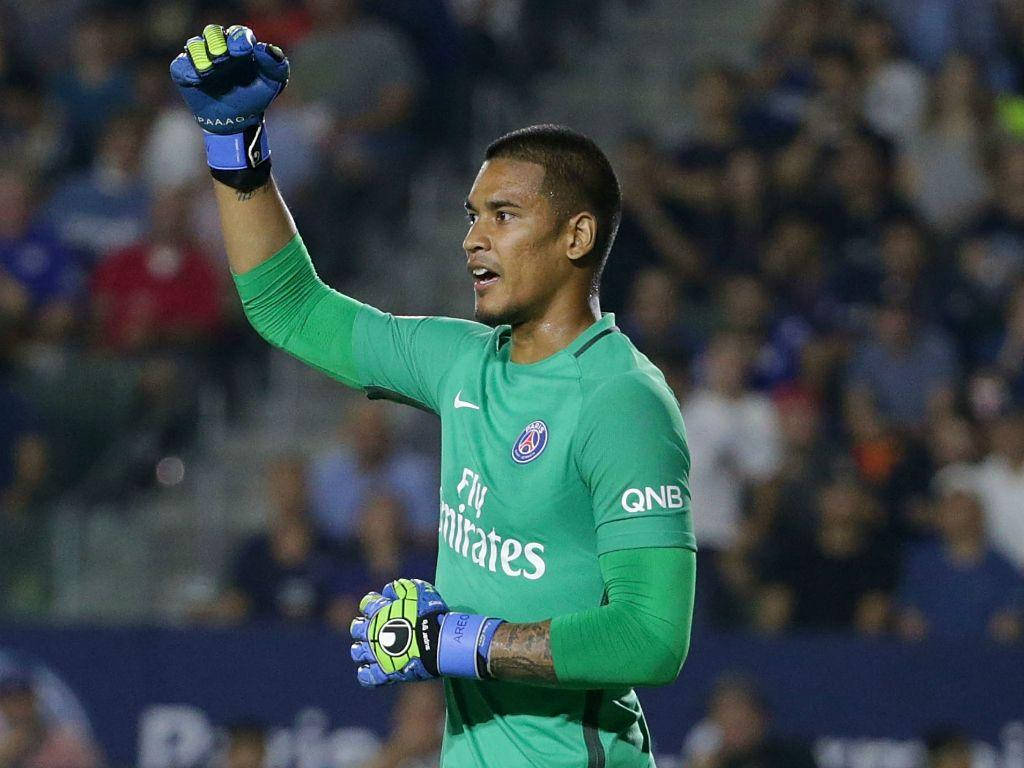 Alphonse Areola With Clenched Fist Wallpaper