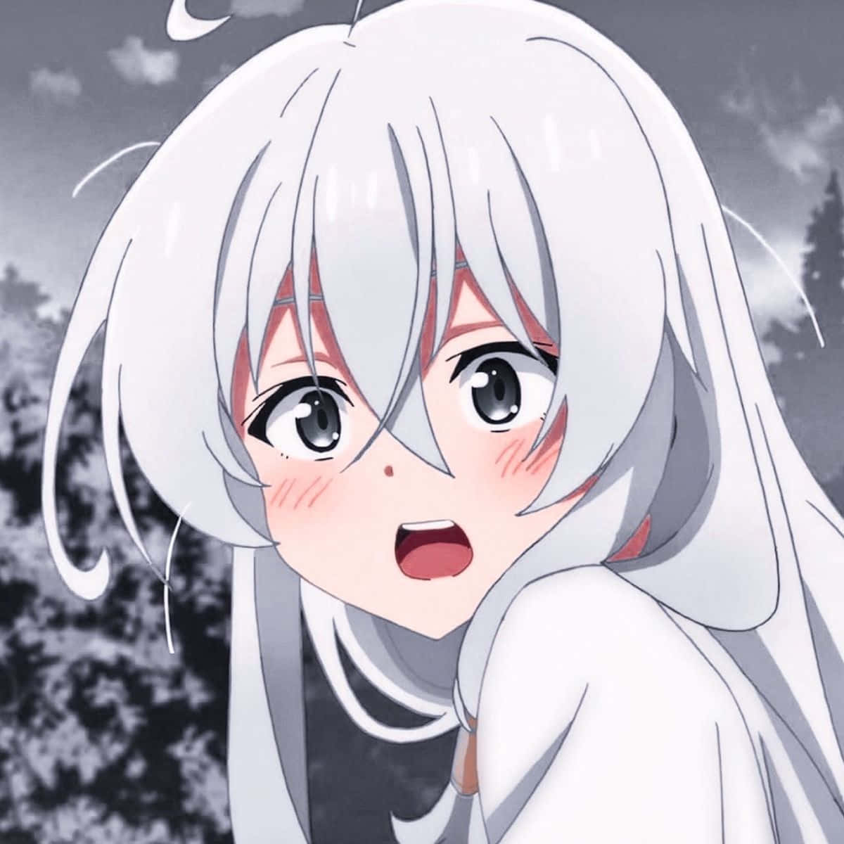 White-Haired Anime Girl Profile Picture