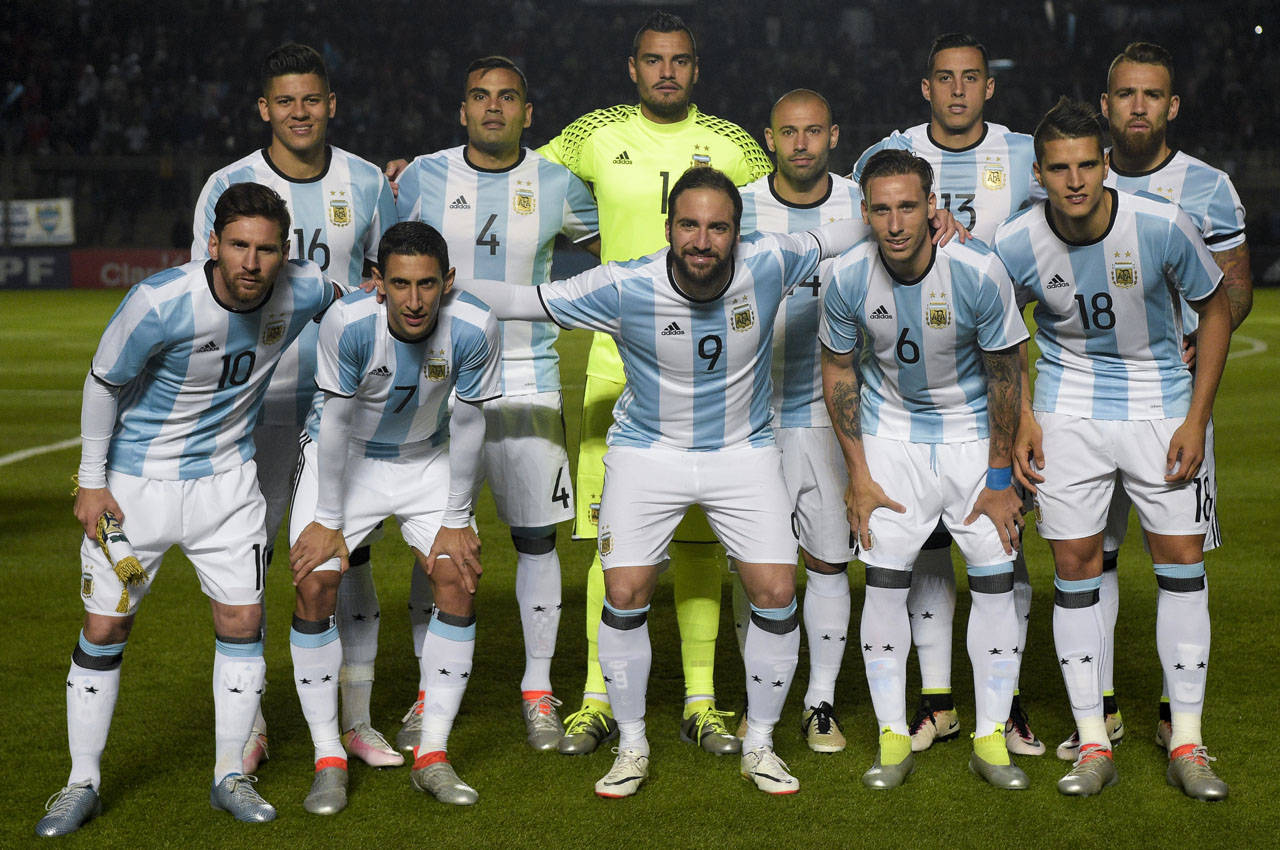 Argentina National Football Team In Field Wallpaper