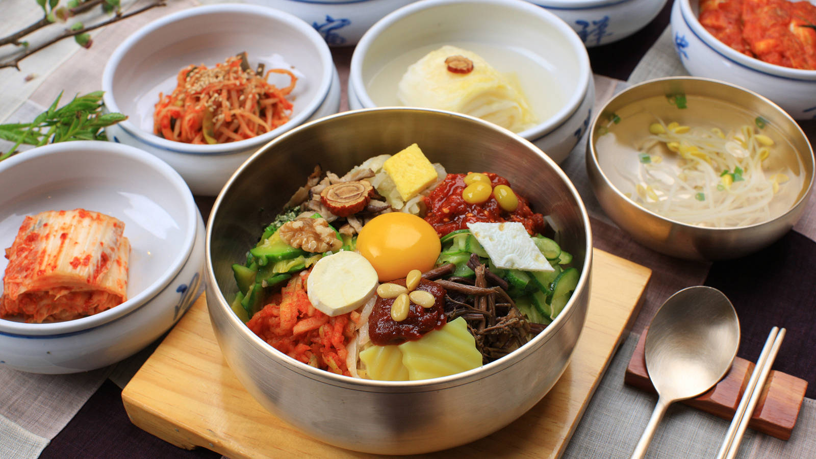 A Colorful Serving of Traditional Korean Cuisine - Bibimbap Wallpaper