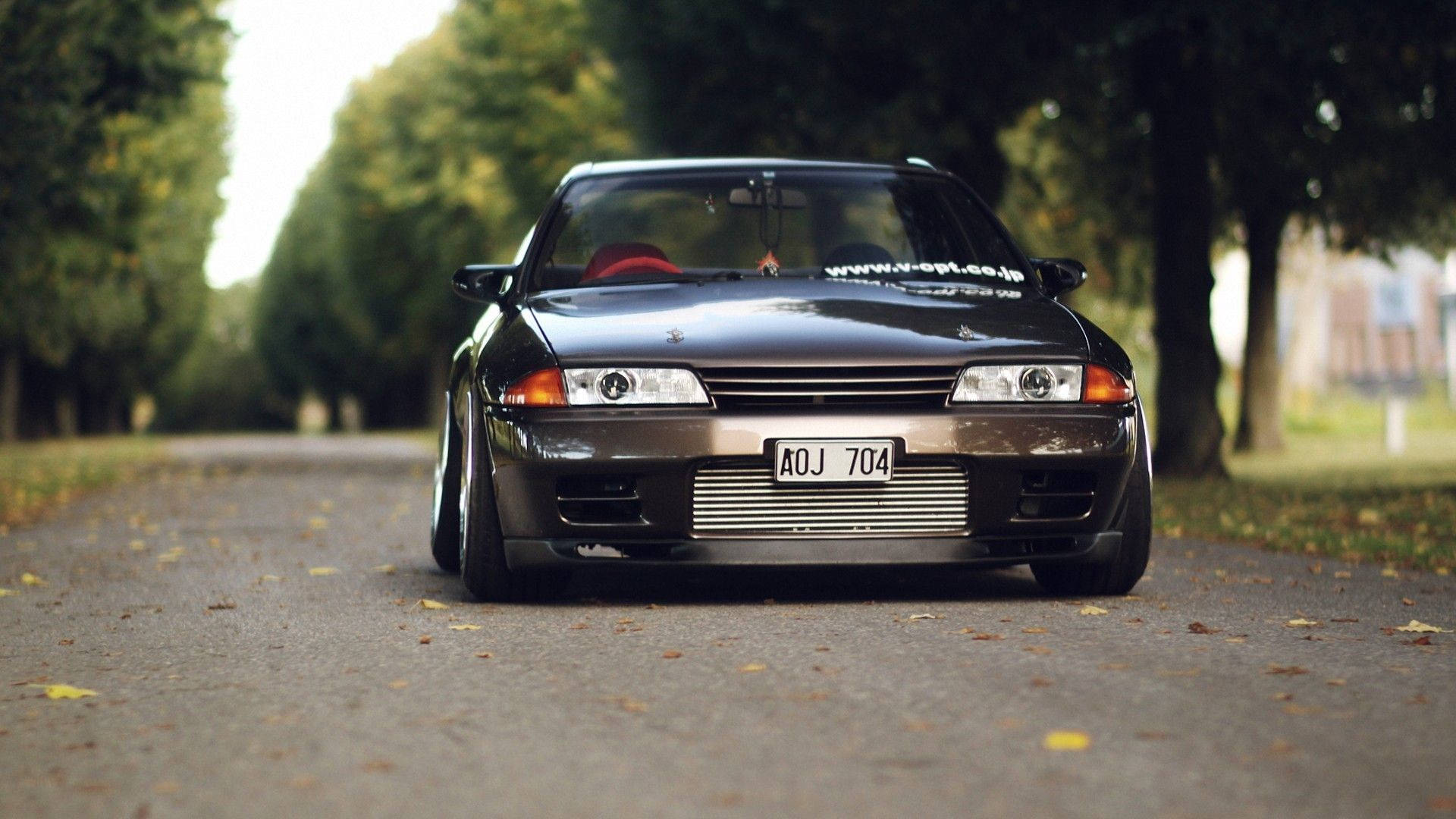 A Timeless Classic - Nissan R32 in the Suburbs Wallpaper