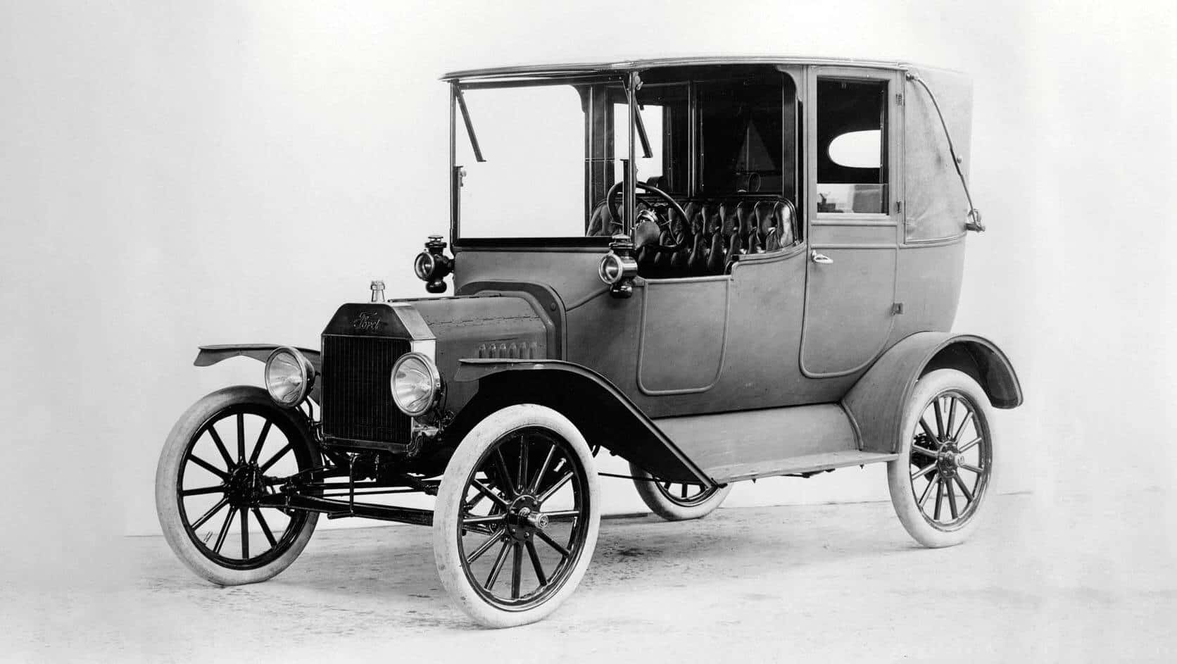 Old Ford Model T Car Picture