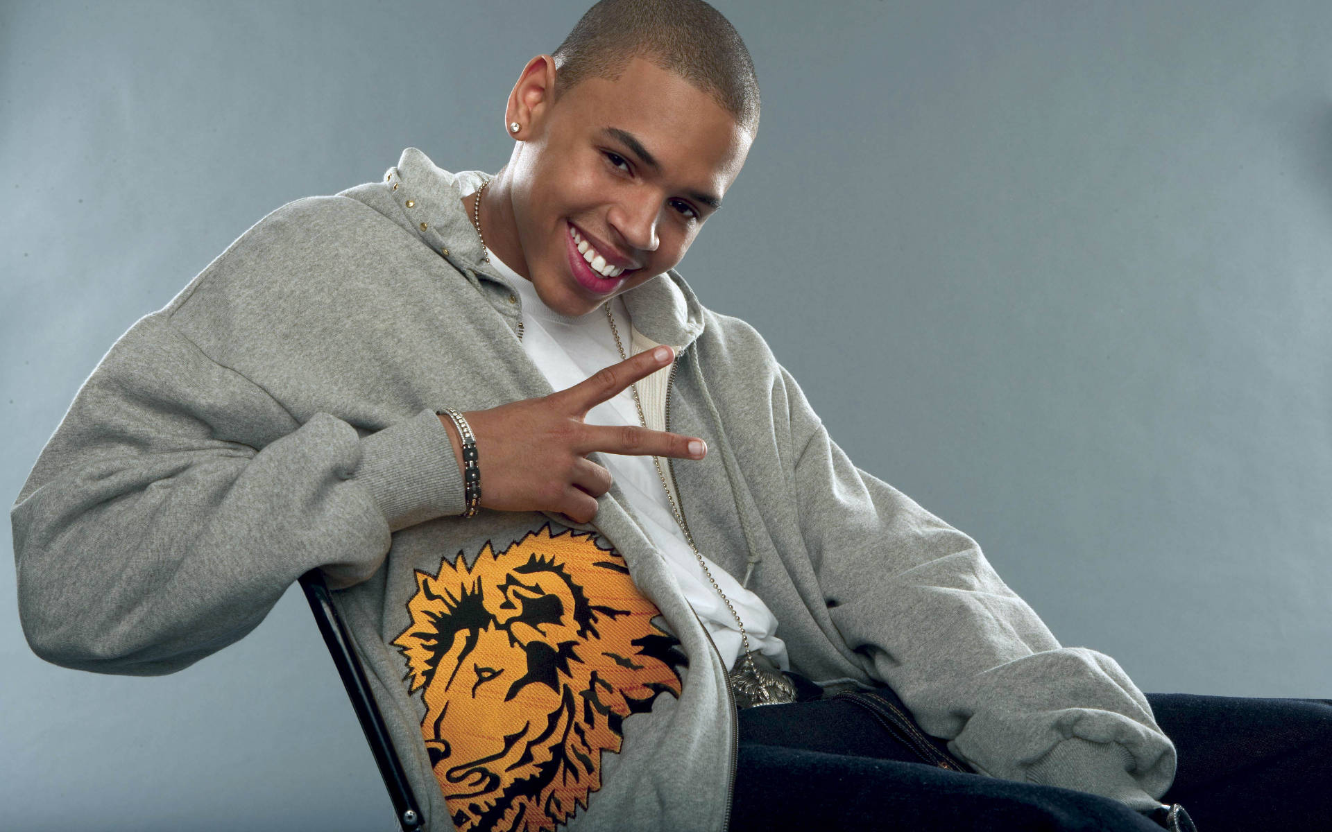 Chris Brown American Singer Wallpaper