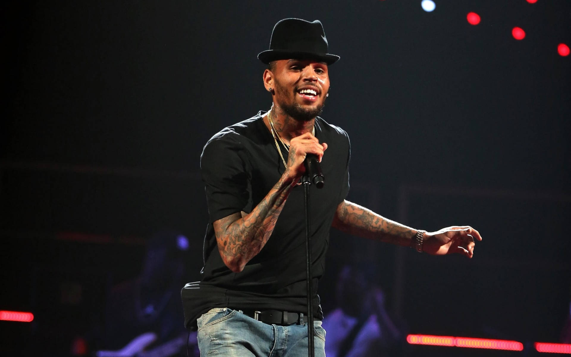 Chris Brown On Stage Wallpaper