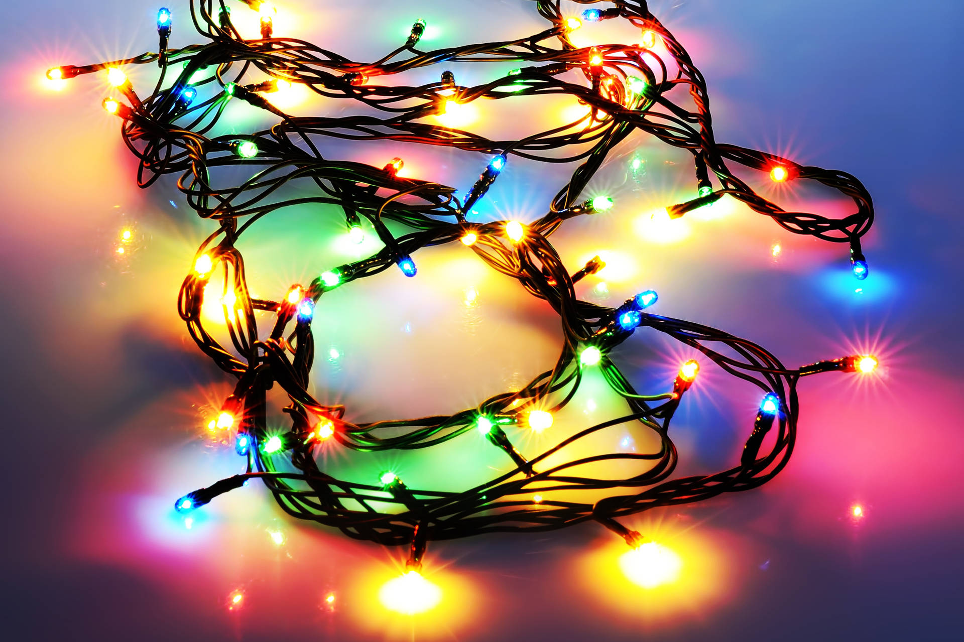 Colorful Christmas Lights to Light Up Your Holiday Wallpaper