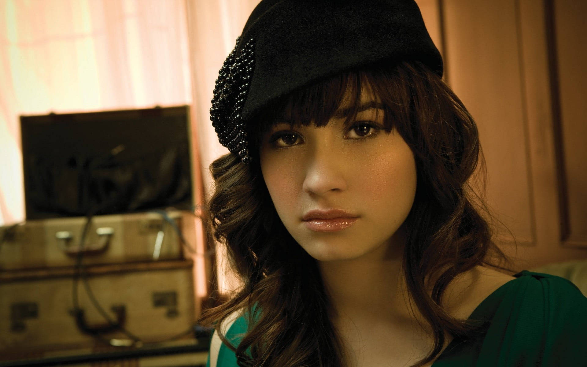 Demi Lovato Sad Look Wallpaper