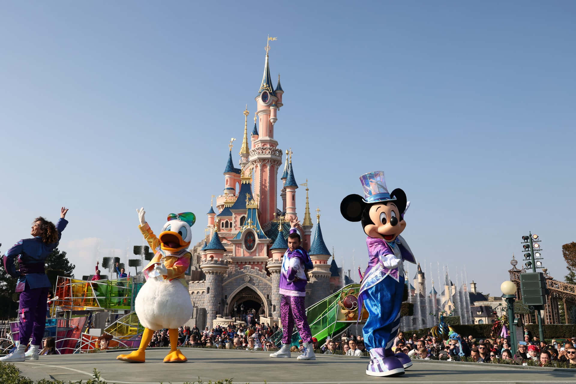 Enjoy a magical day at Disneyland with your family