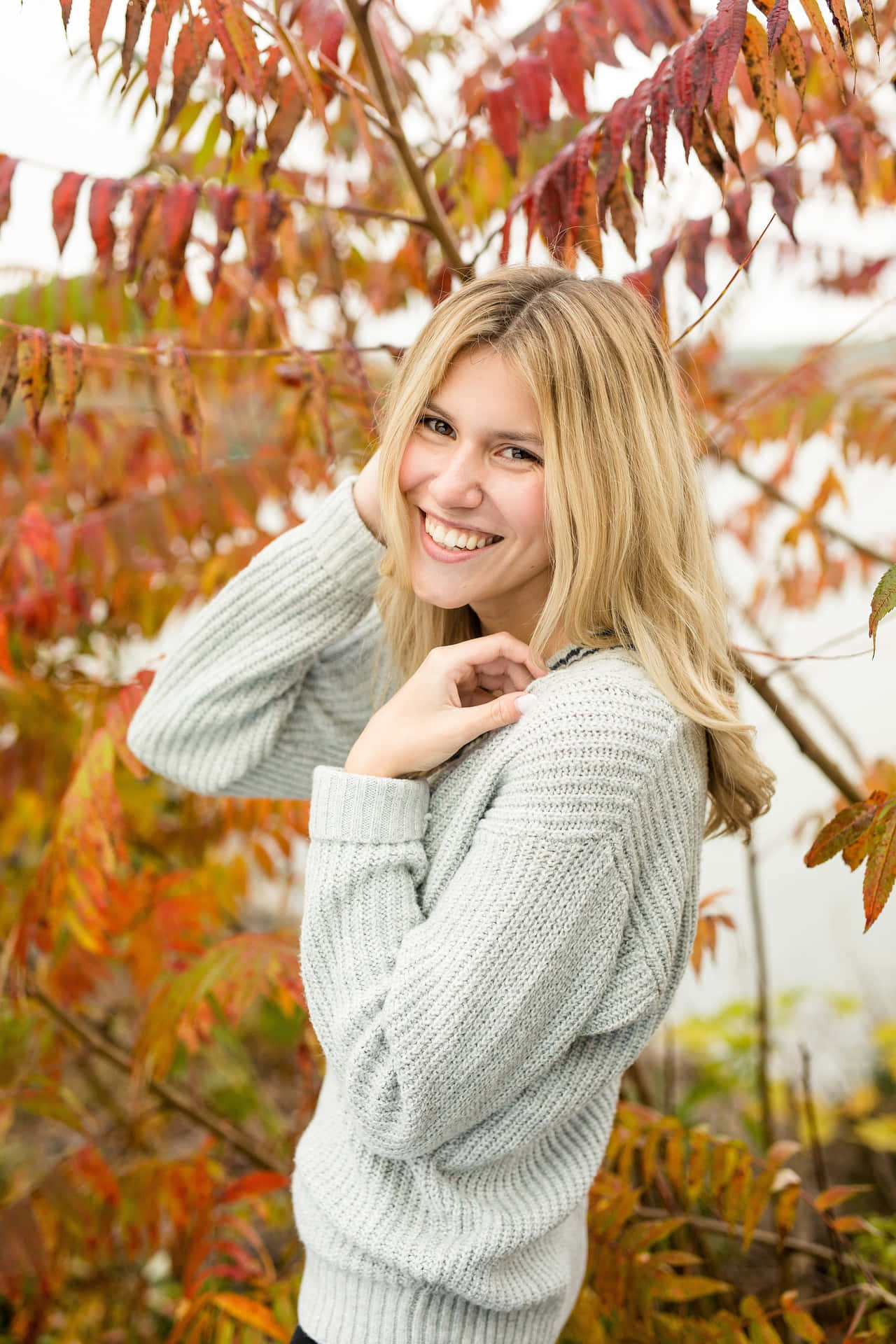 Step into Fall with gorgeous and classic Senior Pictures