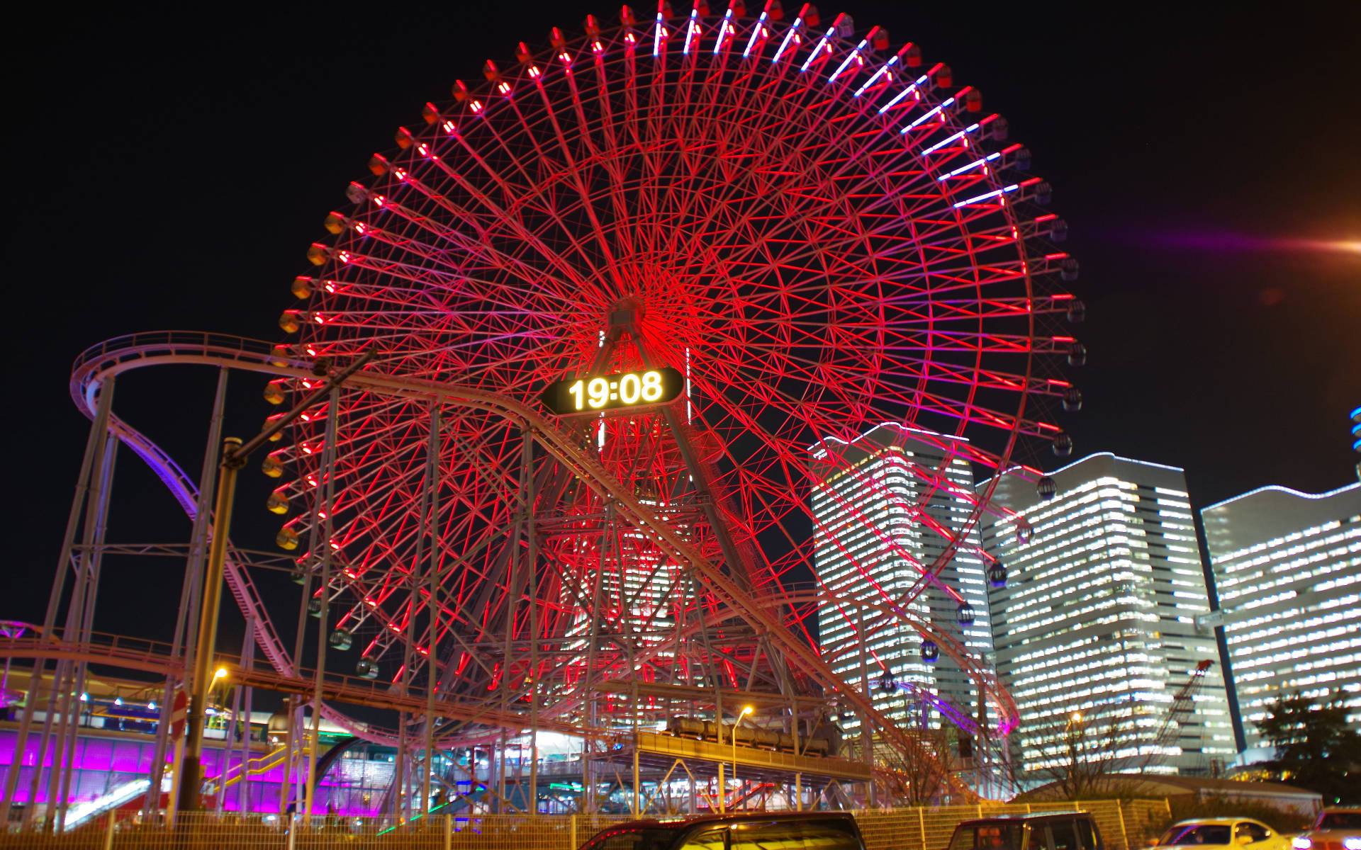 Ferris Wheel In Yokohama Japan Wallpaper
