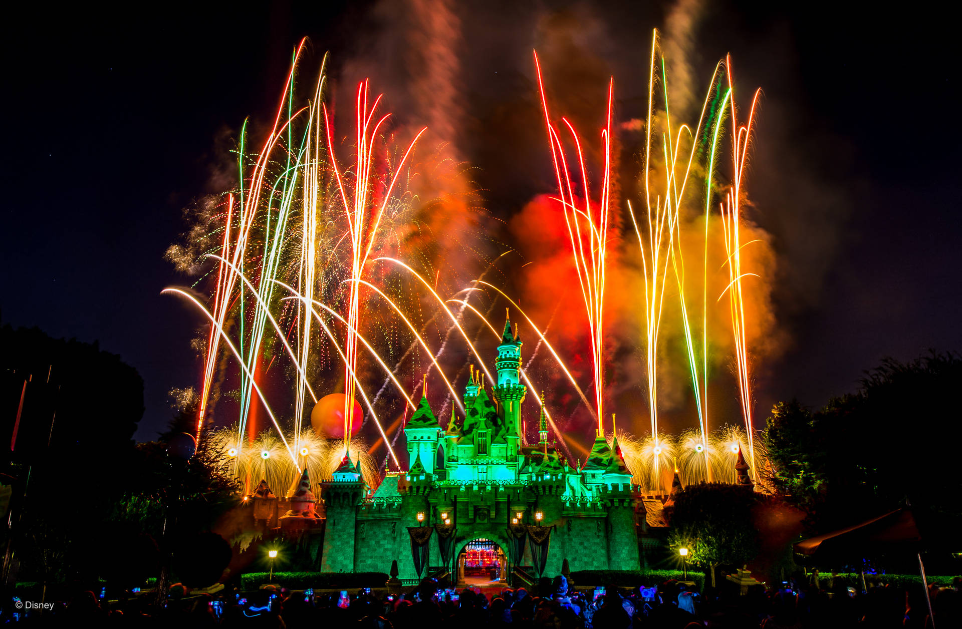 Fireworks At Walt Disney World Desktop Wallpaper