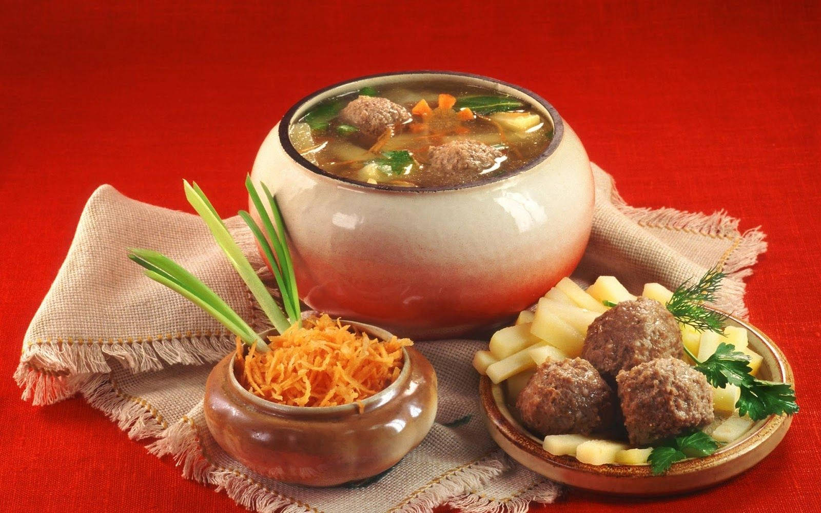 "hearty Meatball Soup: Comfort Food At Its Best" Wallpaper