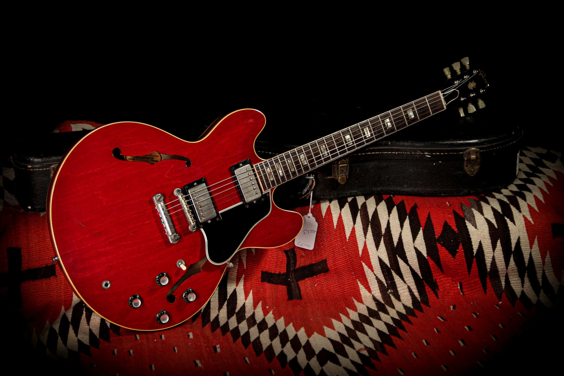 The Iconic Gibson 335 Guitar Wallpaper