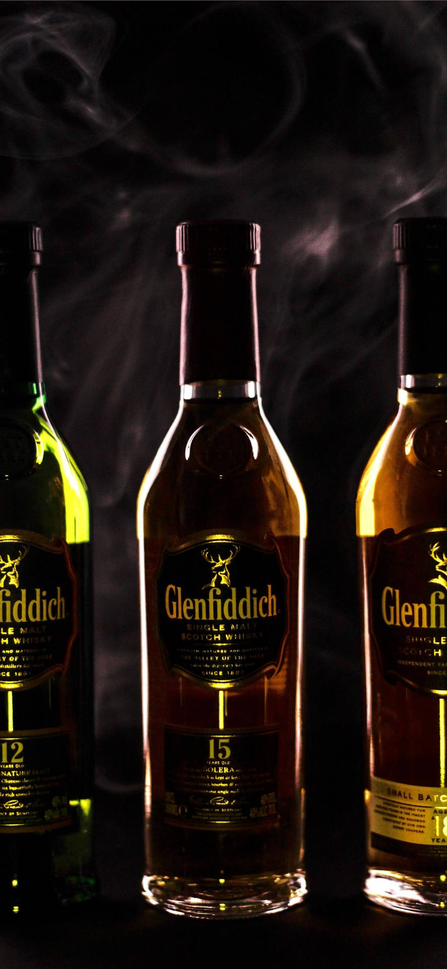 Glenfiddich Whiskies In Dim Lighting Wallpaper