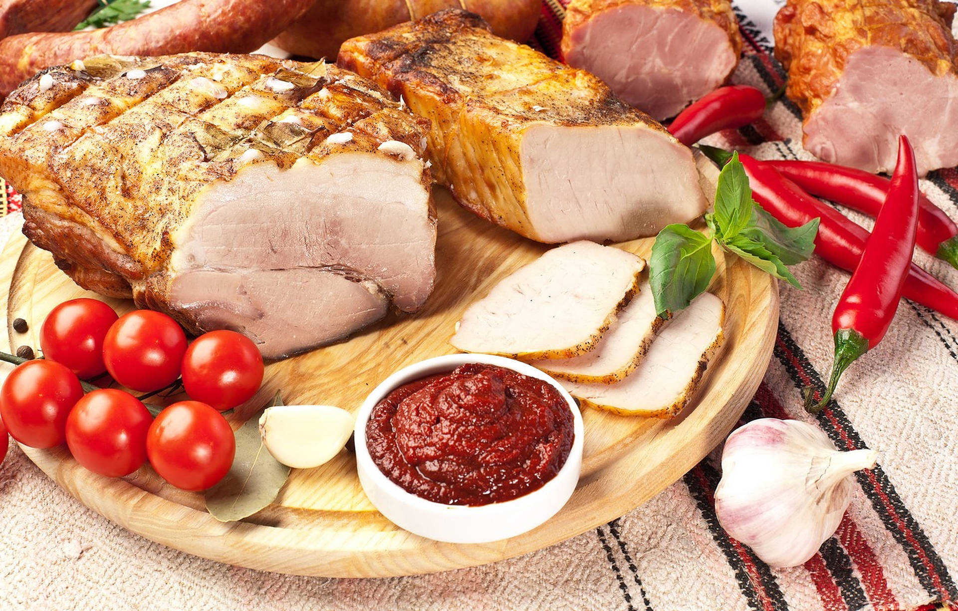 Ham With Herbs And Spices Wallpaper