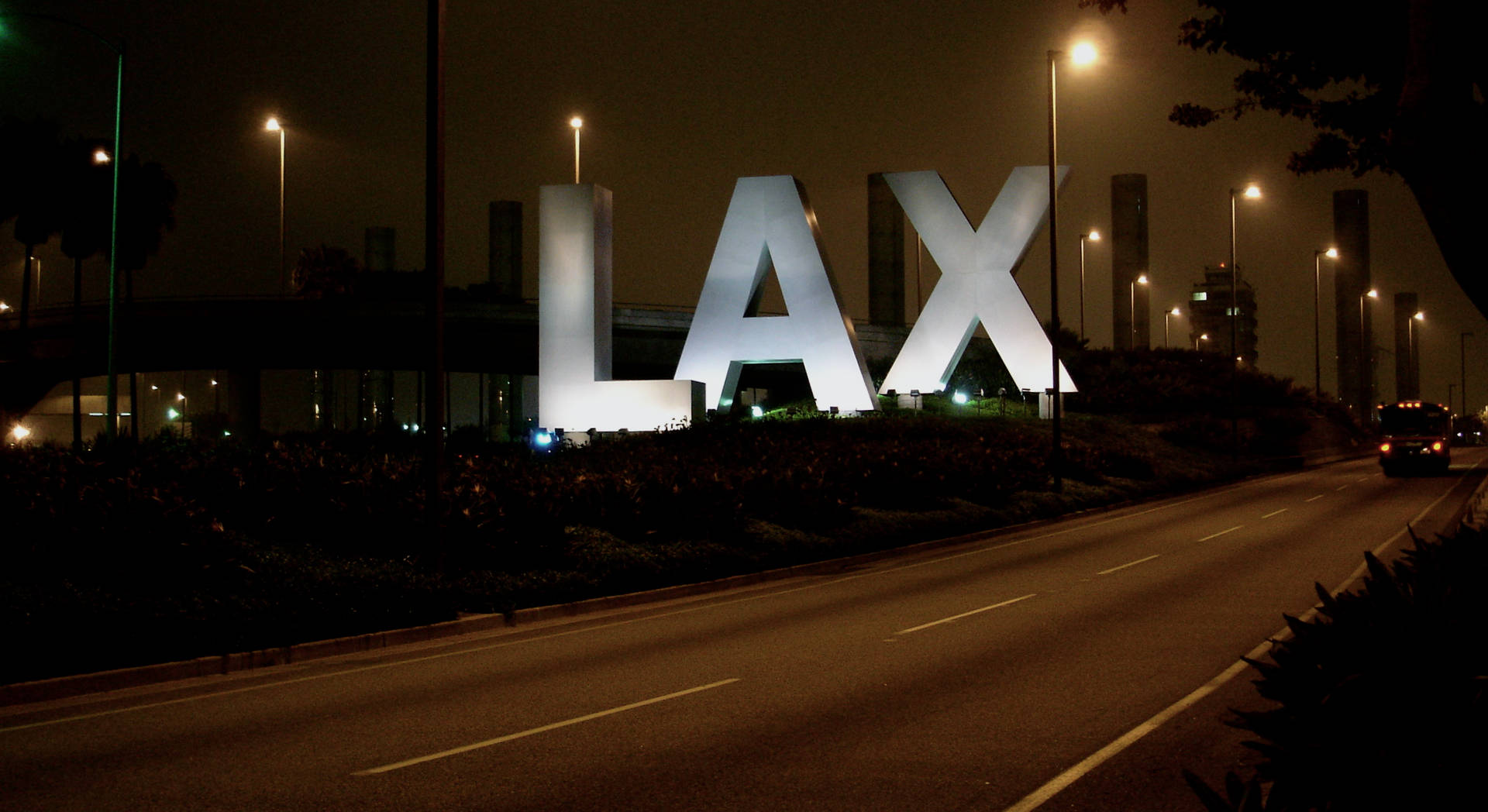 Make your way to the LAX - The Gateway to the World Wallpaper