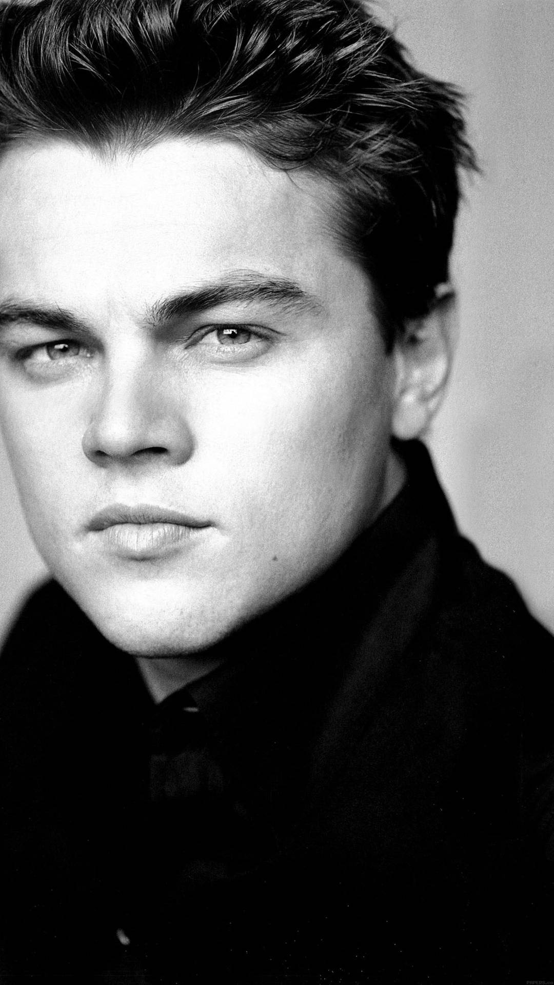 Leonardo DiCaprio Close-Up Portrait Wallpaper