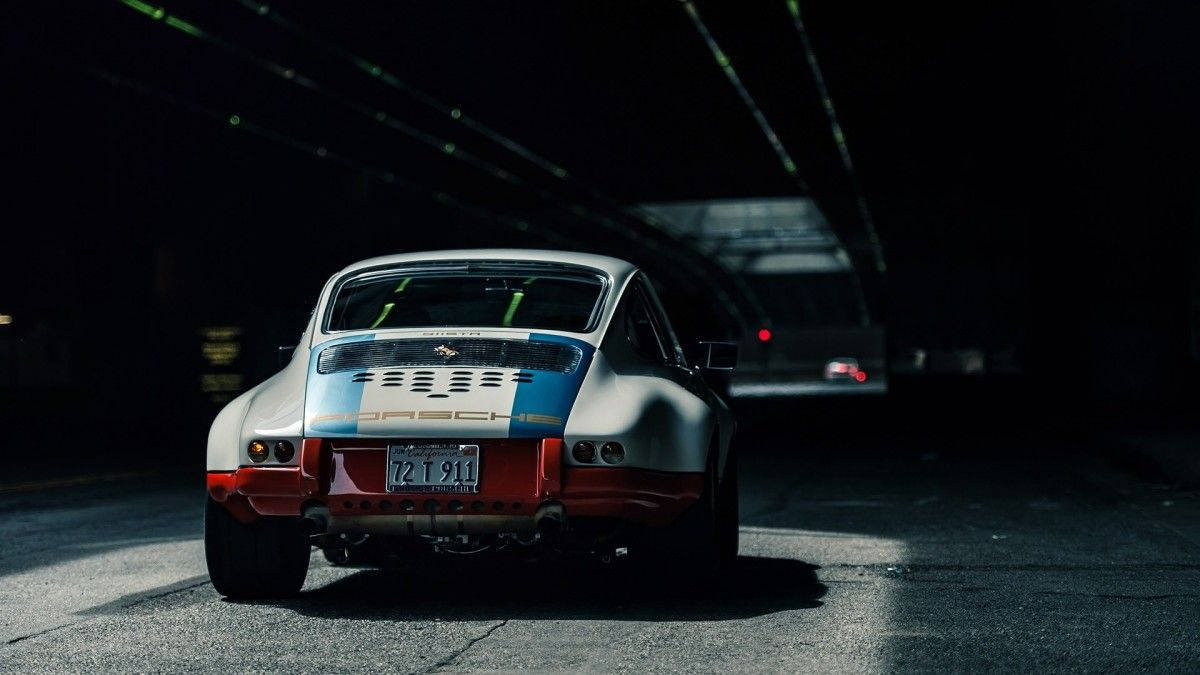 Magnus Walker's Classic Porsche 911 on the Streets Wallpaper