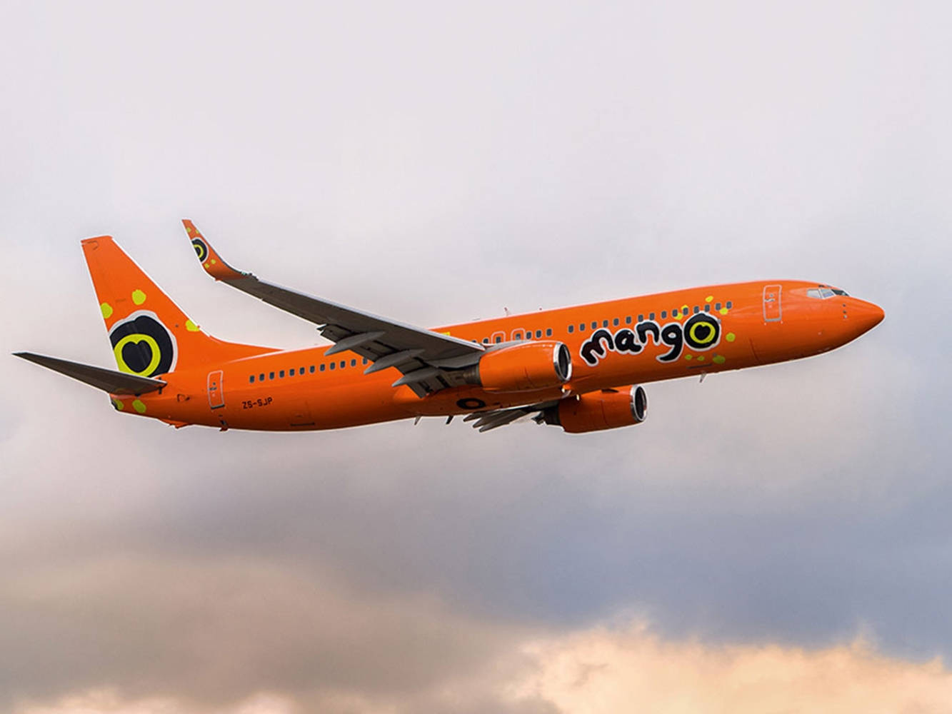 Mango Airlines Airplane Cloudy Sky Wallpaper