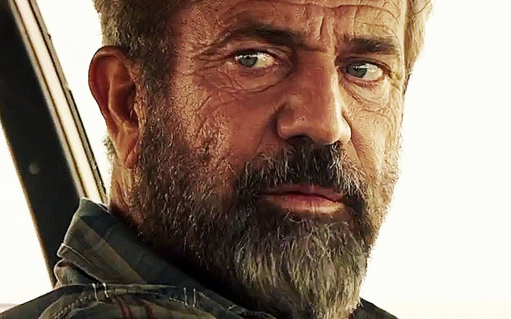 A Profound Look - Mel Gibson in Tears Wallpaper