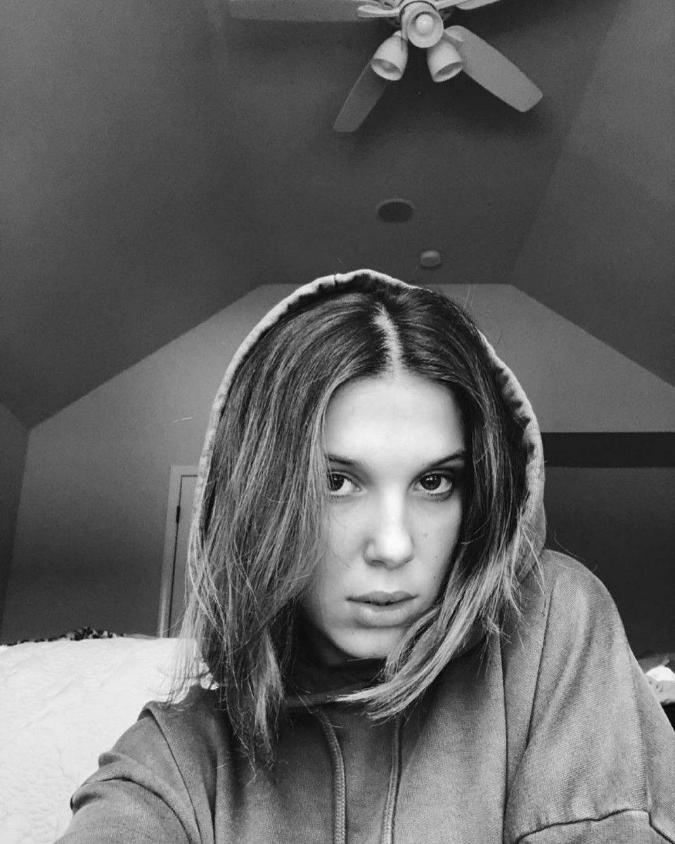 Millie Bobby Brown looks stunning in this cool black and white selfie. Wallpaper