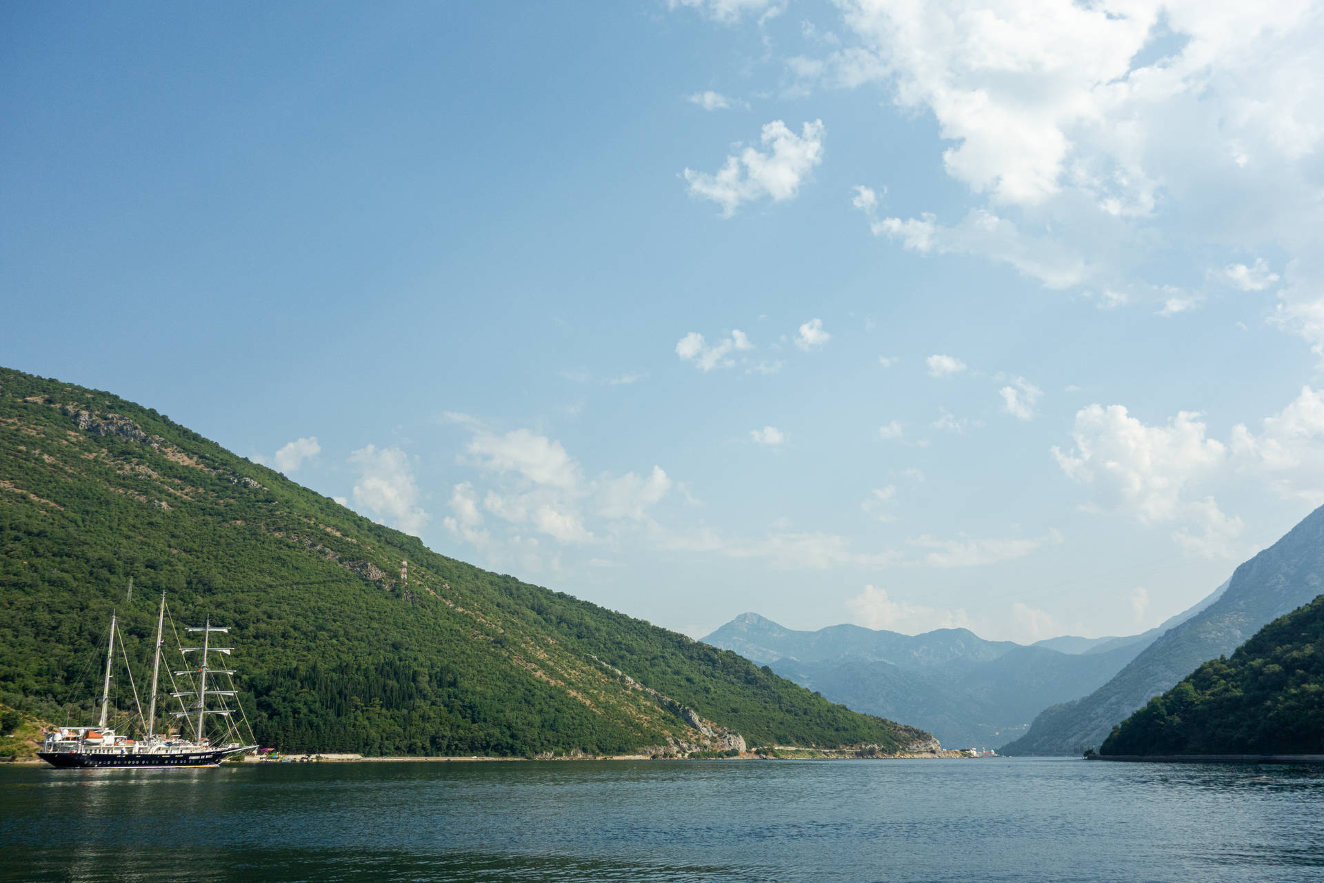 Montenegro Kamenari Landscape Wallpaper
