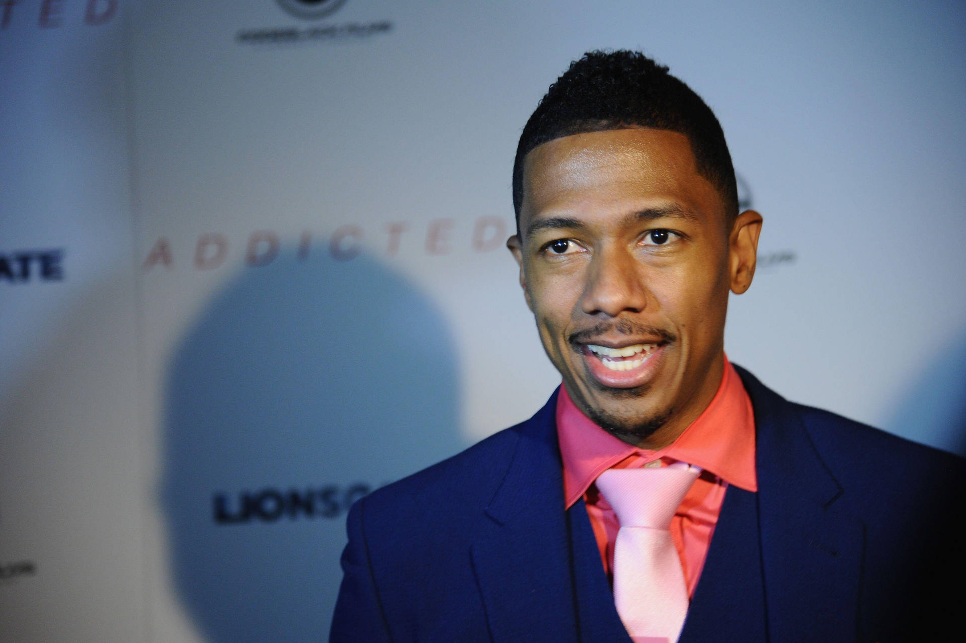 Nick Cannon Talking On Red Carpet Wallpaper