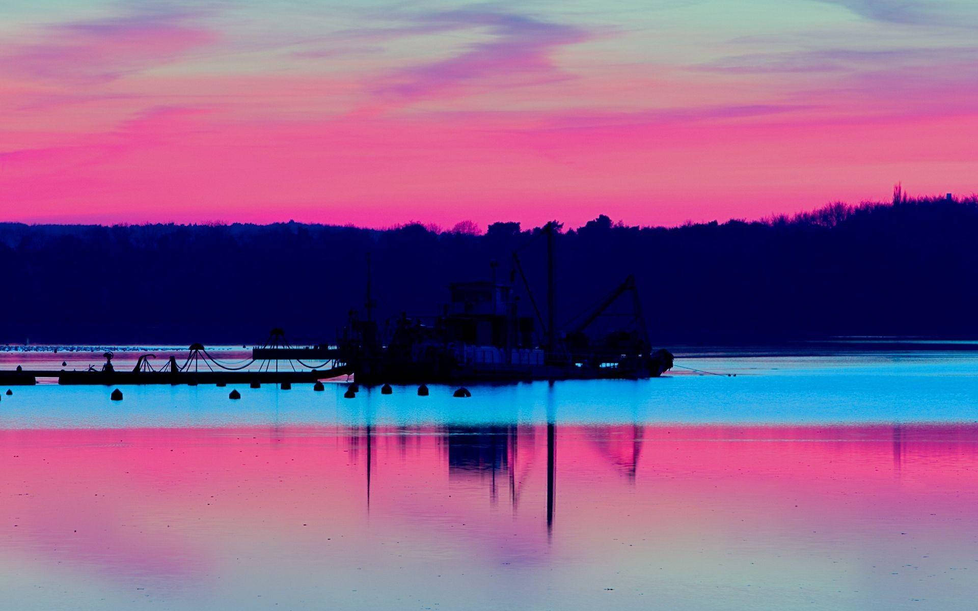 Perfect Pink And Blue Sky Reflection Wallpaper