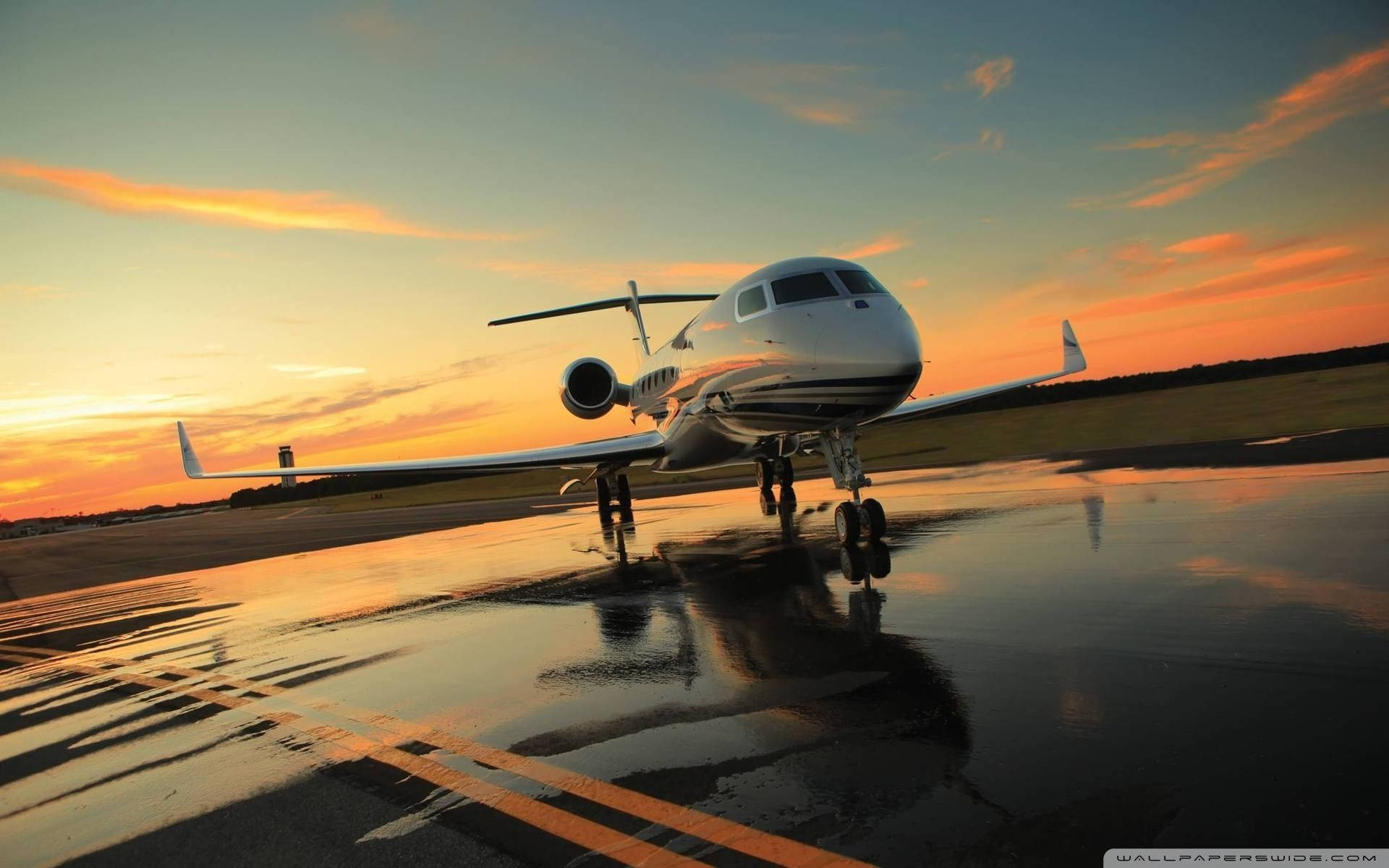 Private Luxury Jet Wallpaper