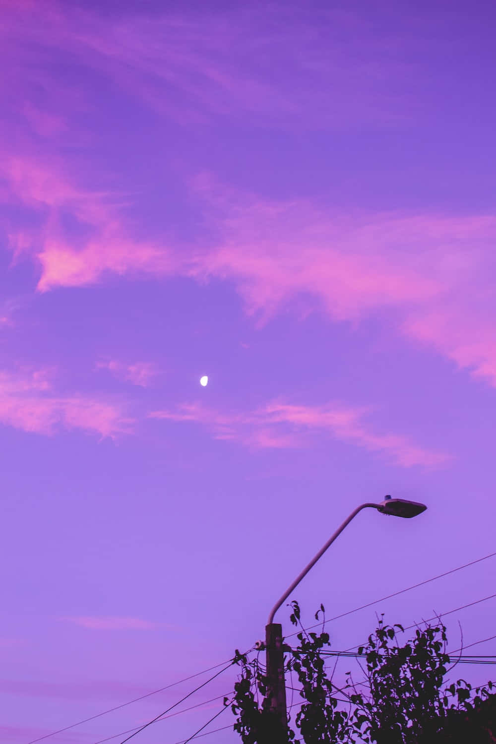 Purple Aesthetic Cloudy Sky With Shadows Picture