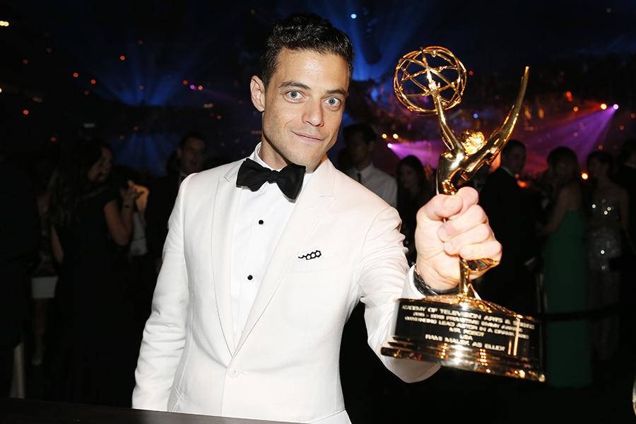 Rami Malek At The Emmy Awards Wallpaper