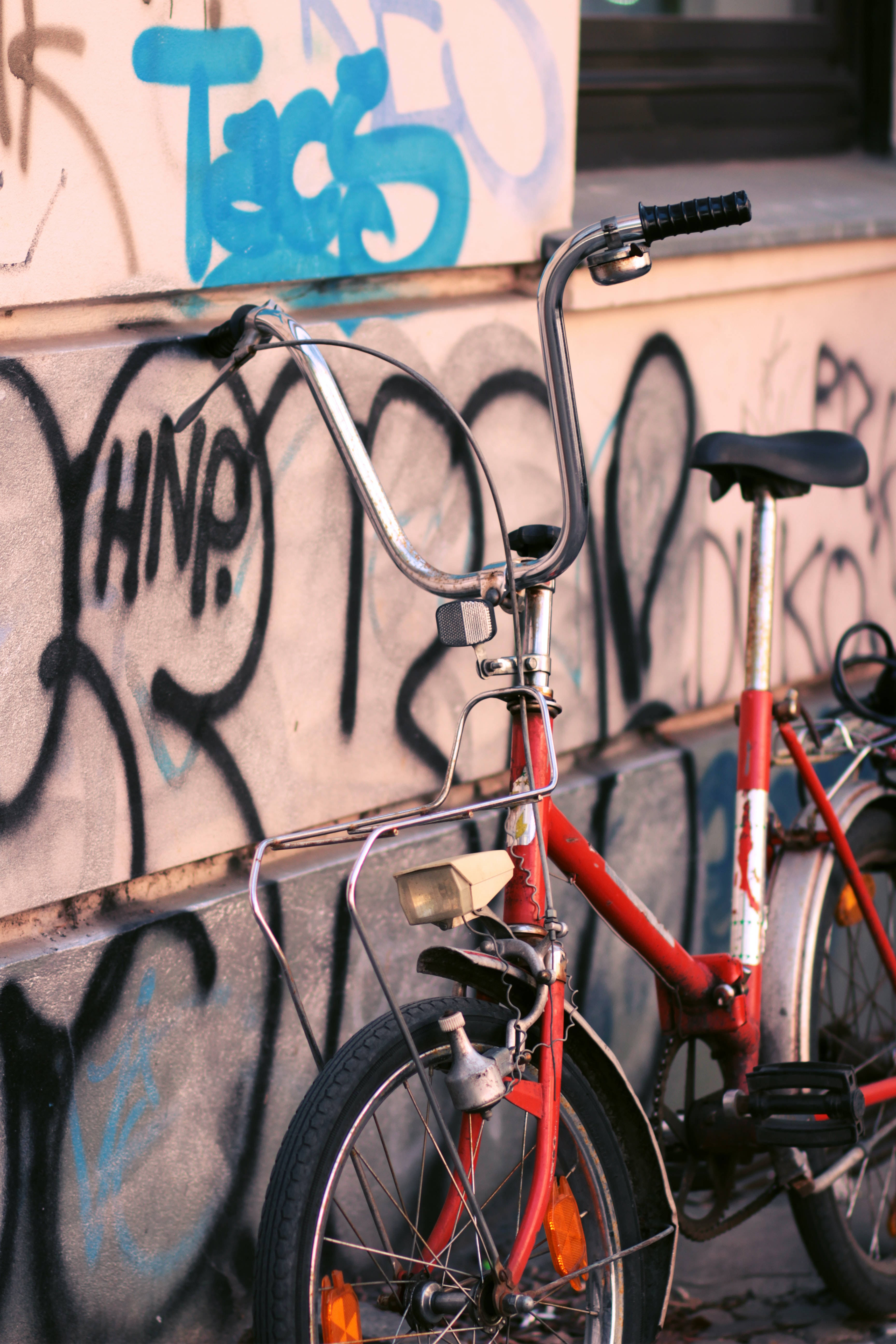 Red Bike Graffiti Wallpaper