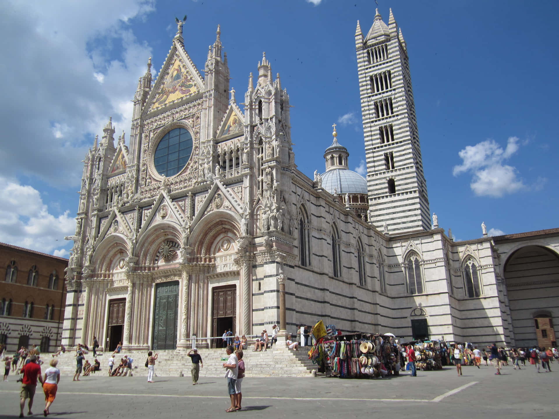 Siena Cathedral In Tuscany Italy Wallpaper