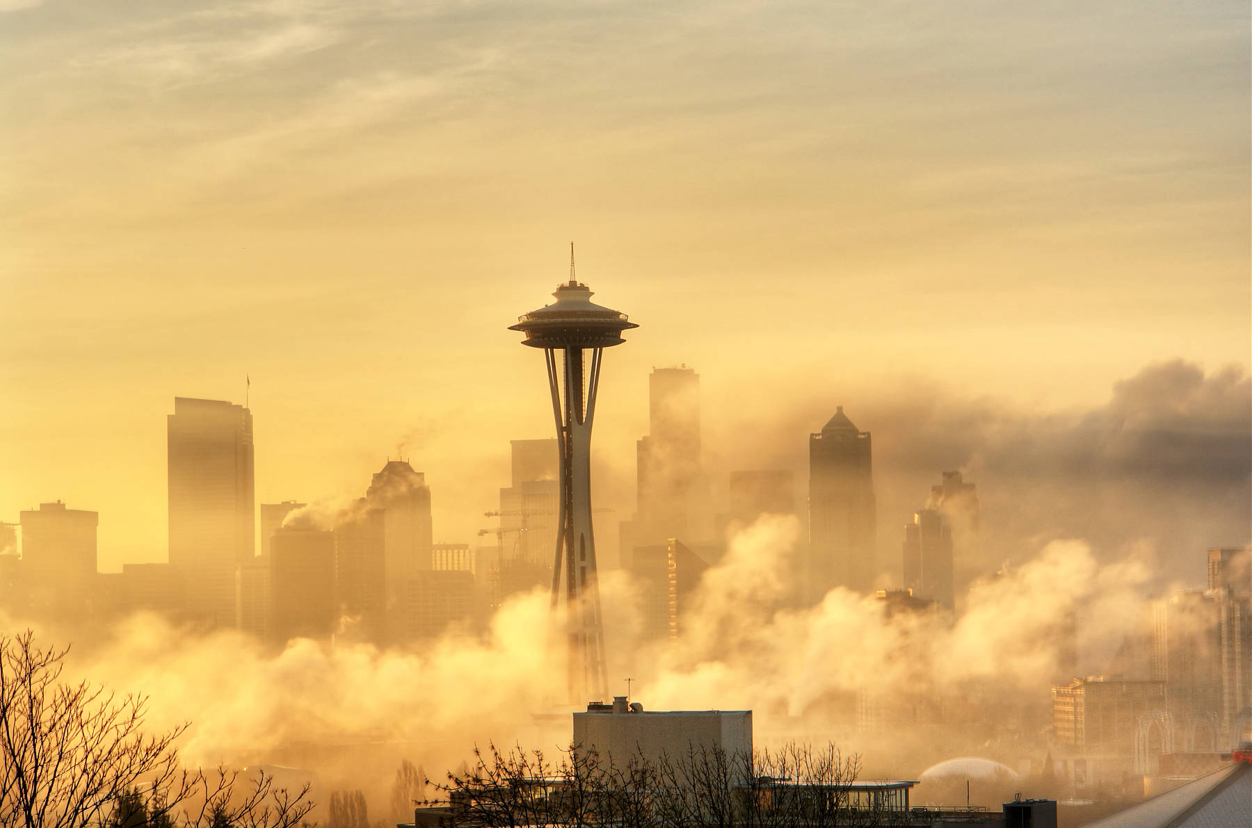Thick Smoke In Seattle Tower Wallpaper