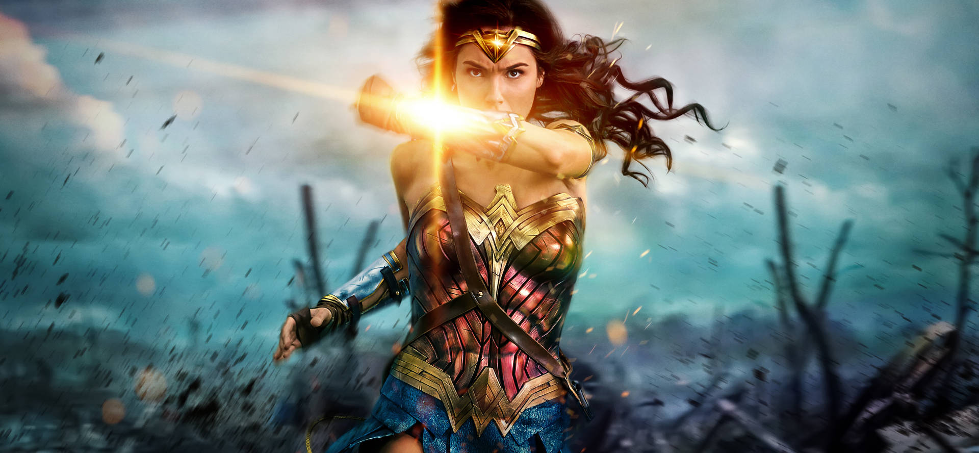 Wonder Woman Strikes a Heroic Pose Wallpaper
