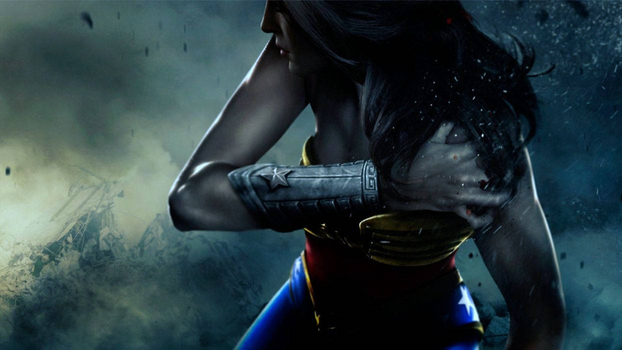 Wounded but not Defeated: Wonder Woman Wallpaper