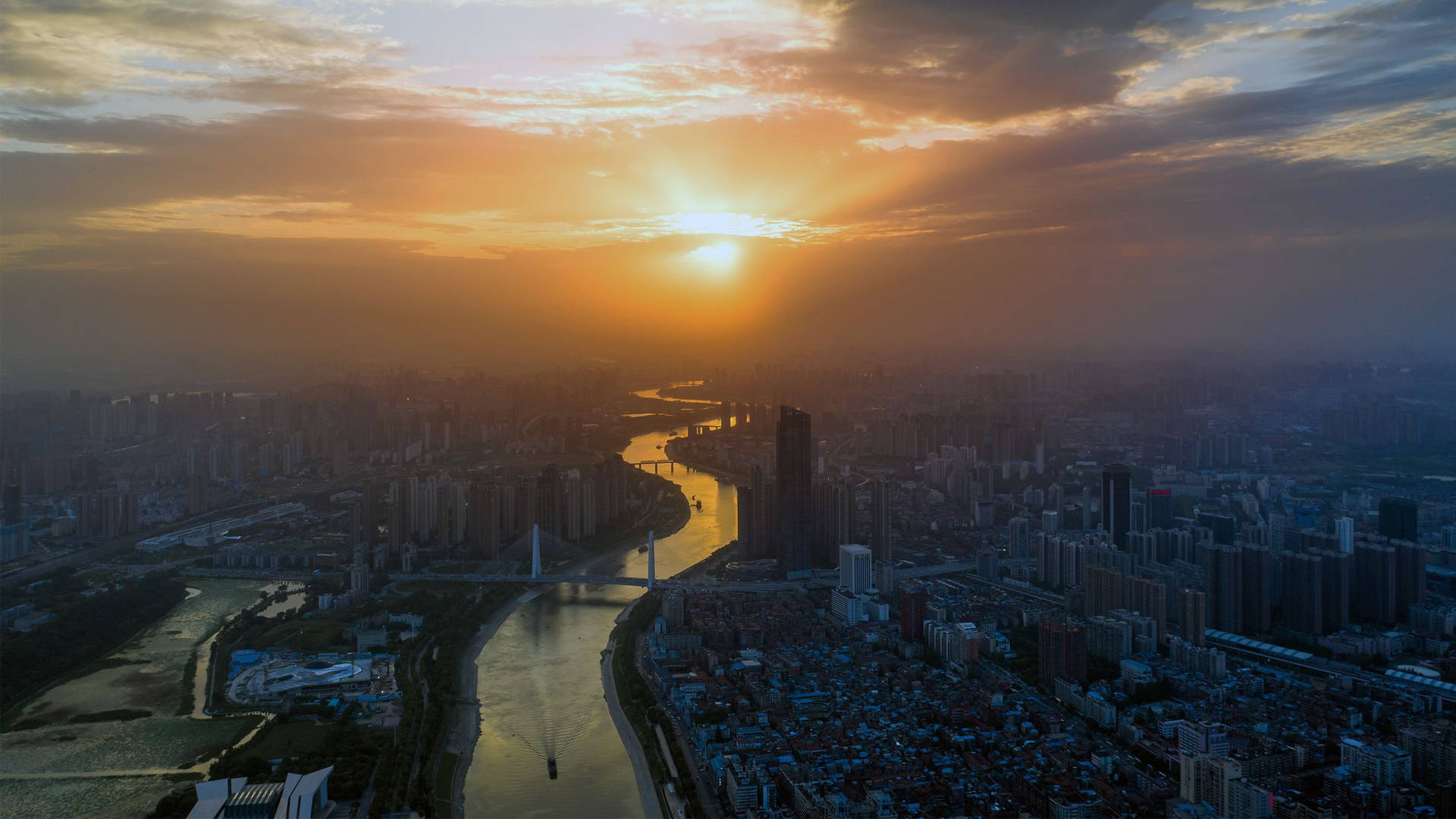 Wuhan Sunset In River Wallpaper